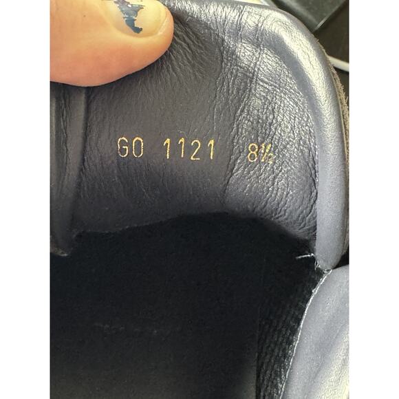 Size 8.5 Louis Vuitton Sneakers main image 2